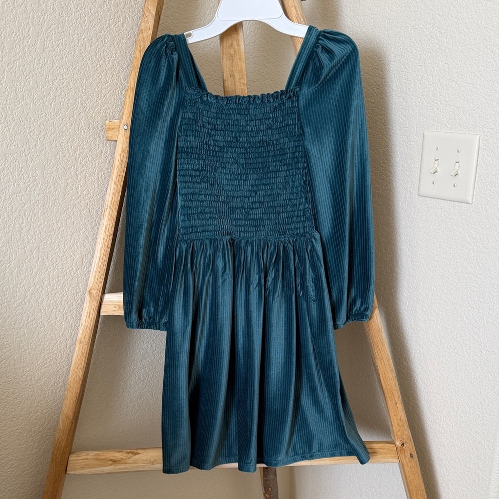 Tahari Girl Green Teal Velvet Long Sleeve Dress